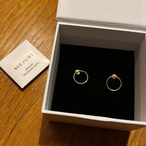 Mejuri Circle Earrings